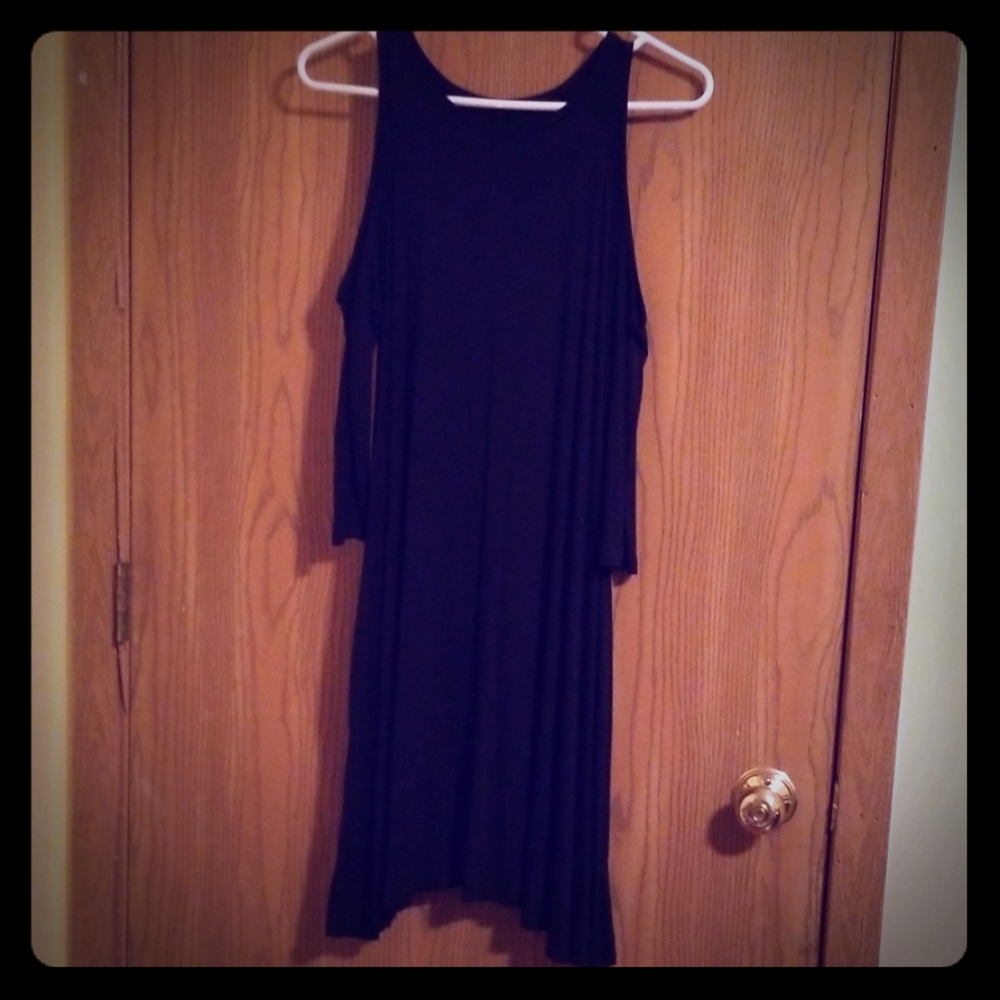 Women's black modal top. Open armed. New. Sz. S